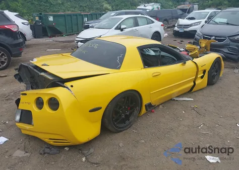2003 Chevrolet Corvette Z06 Hardtop из США, поврежденный, VIN 1G1YY12S335130368